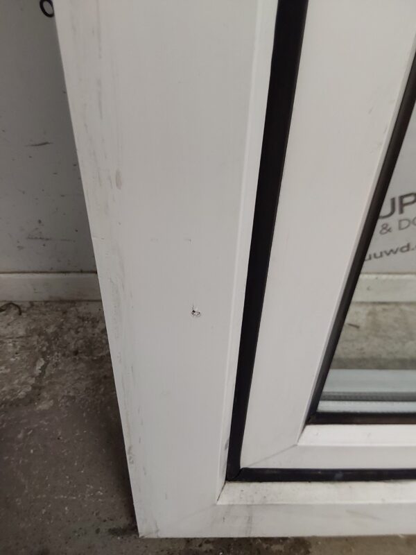 Used White Upvc Tilt And Turn Window 1060mm x 1330mm LW0071 - Image 11