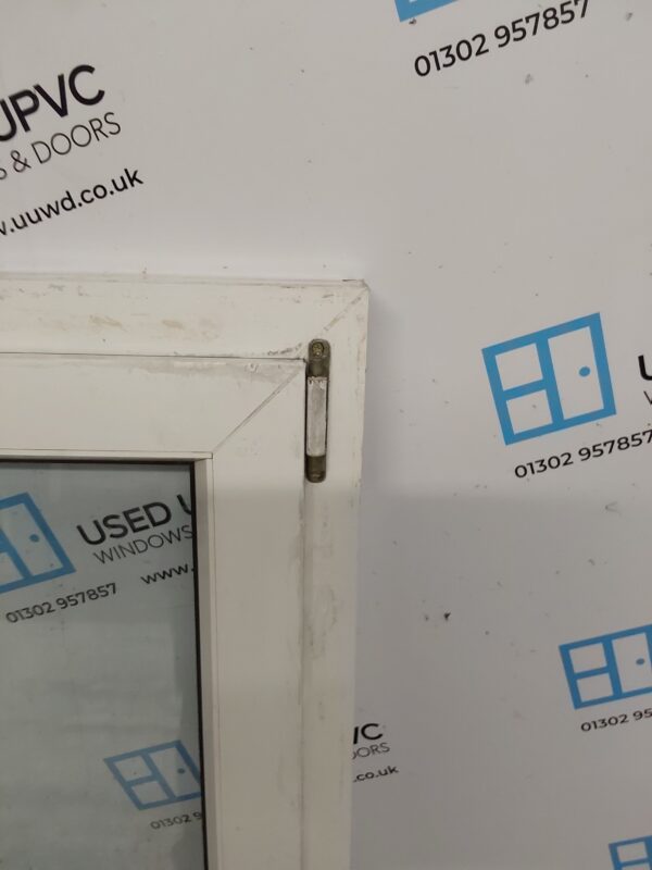 Used White Upvc Tilt And Turn Window 1060mm x 1330mm LW0071 - Image 5