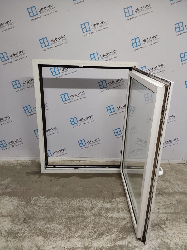 Used White Upvc Tilt And Turn Window 1060mm x 1330mm LW0071 - Image 2