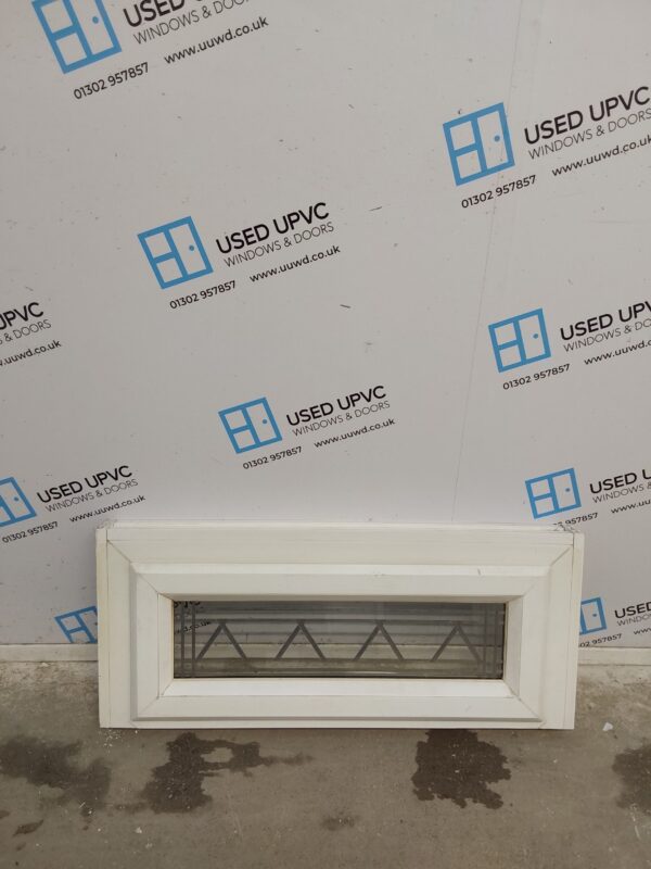 Used White Upvc Window 910mm x 385mm (Reduce To 870mm x 365mm) C3133
