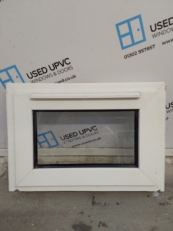 Used White Upvc Window 605mm x 420mm W0356