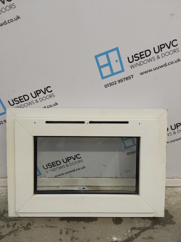 Used White Upvc Window 605mm x 415mm W0364