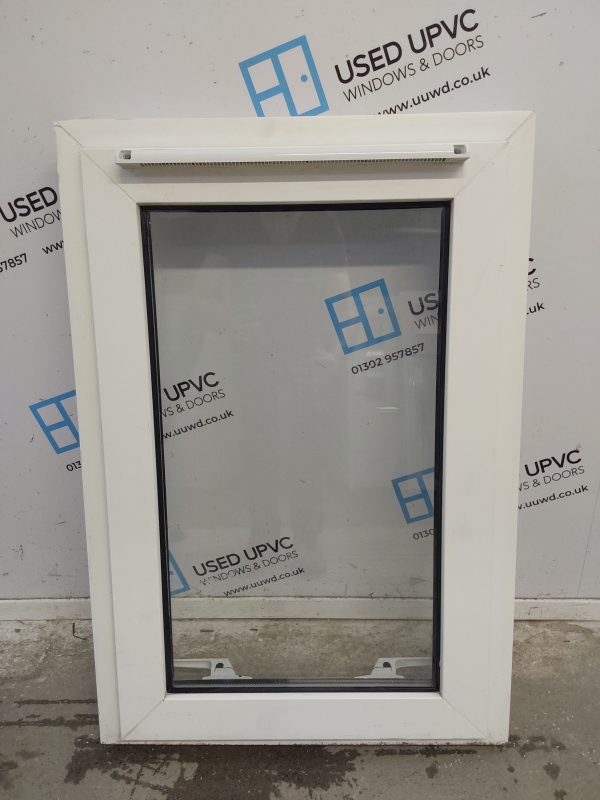 Used White Upvc Window 585mm x 855mm C4W174