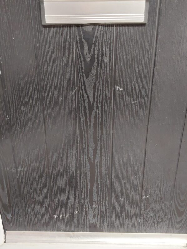 Used Black Composite Front Door 925mm x 2105mm 0699 - Image 4