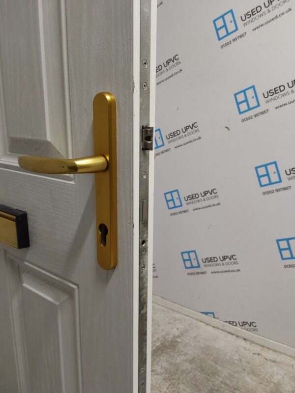 Used White Composite Front Door 910mm x 2030mm 0552 - Image 5