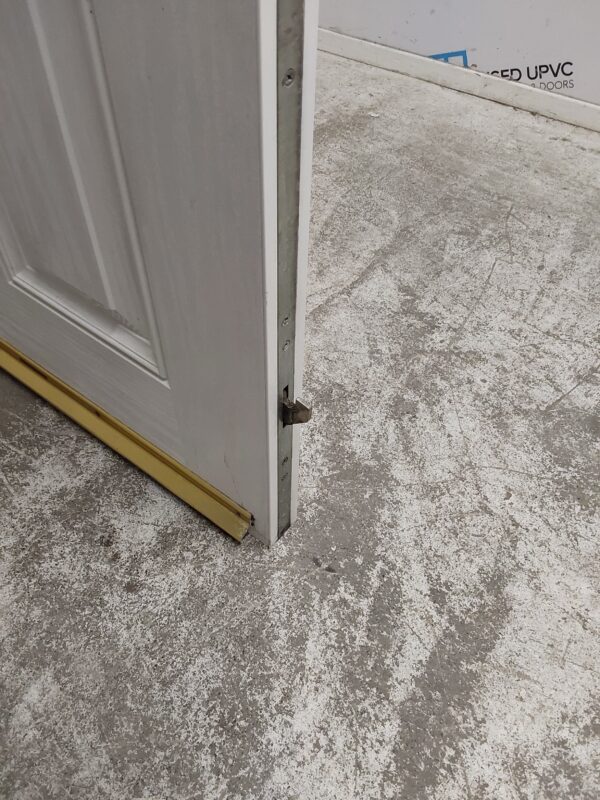 Used White Composite Front Door 910mm x 2030mm 0552 - Image 6