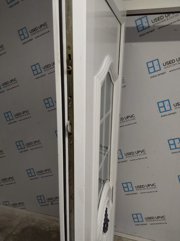 Used White Upvc Front Door 915mm x 2040mm (Reduce To 895mm x 2020mm) 0191 - Image 4