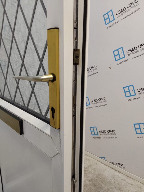 Used White Upvc Front Door 915mm x 2050mm 0106 - Image 5