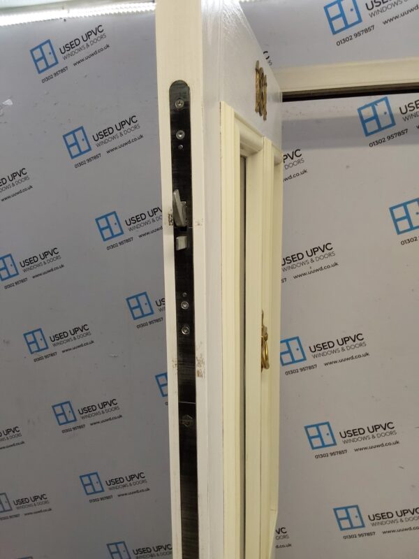 Used White Composite Front Door 890mm x 2050mm 0101 - Image 4