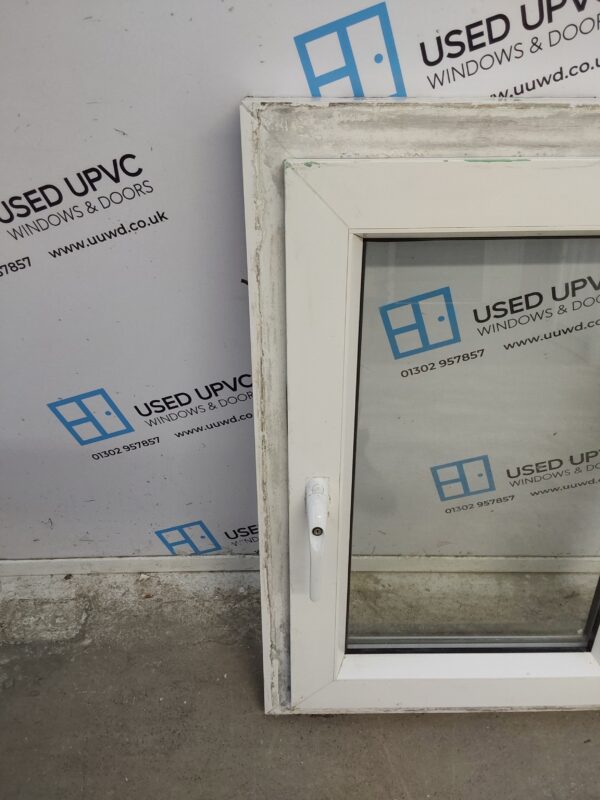 Used White Upvc Tilt And Turn Window 620mm x 880mm W0445 - Image 5
