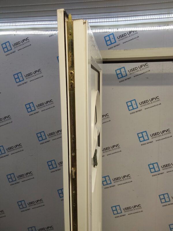 Used White Upvc Front Door 905mm x 2075mm 0781 - Image 4