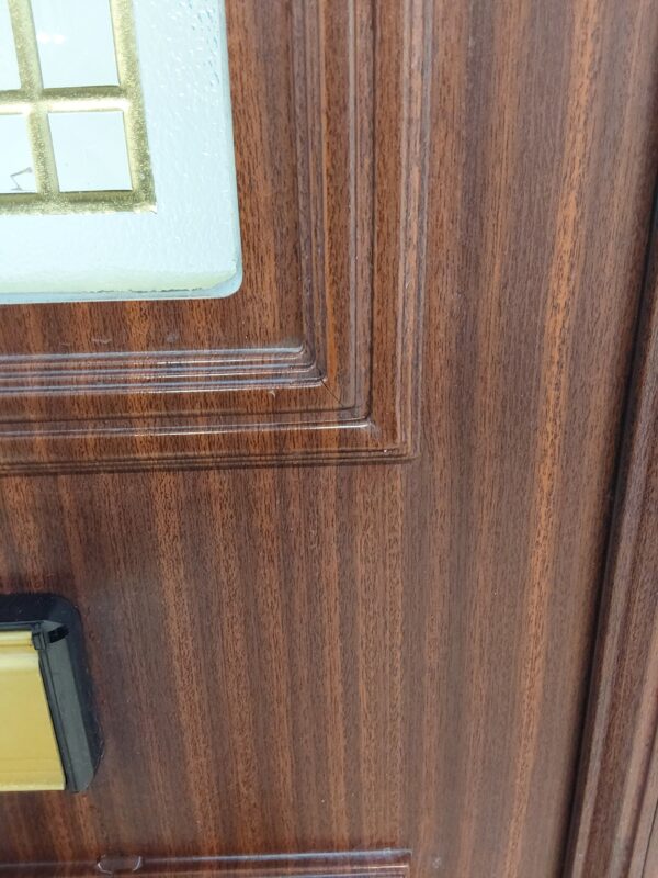 Used Woodgrain Upvc Front Door 900mm x 2080mm 0562 - Image 9