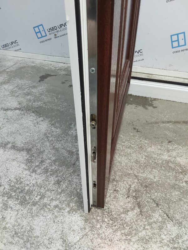 Used Woodgrain Upvc Front Door 900mm x 2080mm 0562 - Image 6