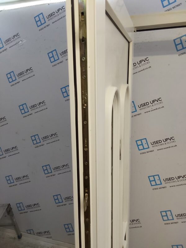Used White Upvc Front Door 925mm x 2075mm 0039 - Image 4