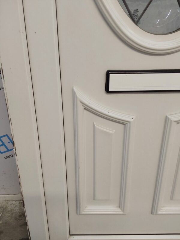 Used White Upvc Front Door 905mm x 2065mm 0136 - Image 8