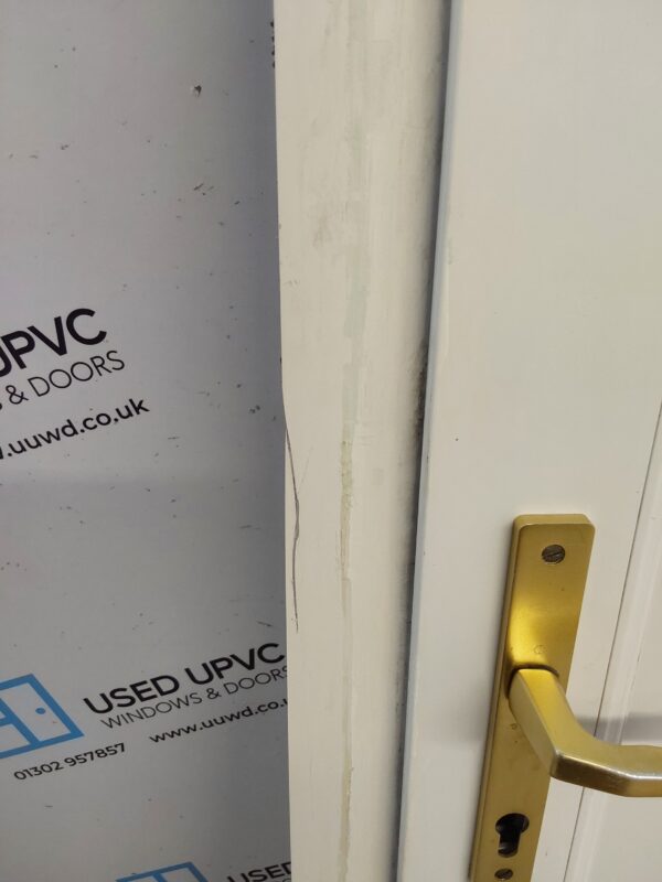 Used White Upvc Front Door 905mm x 2065mm 0136 - Image 9
