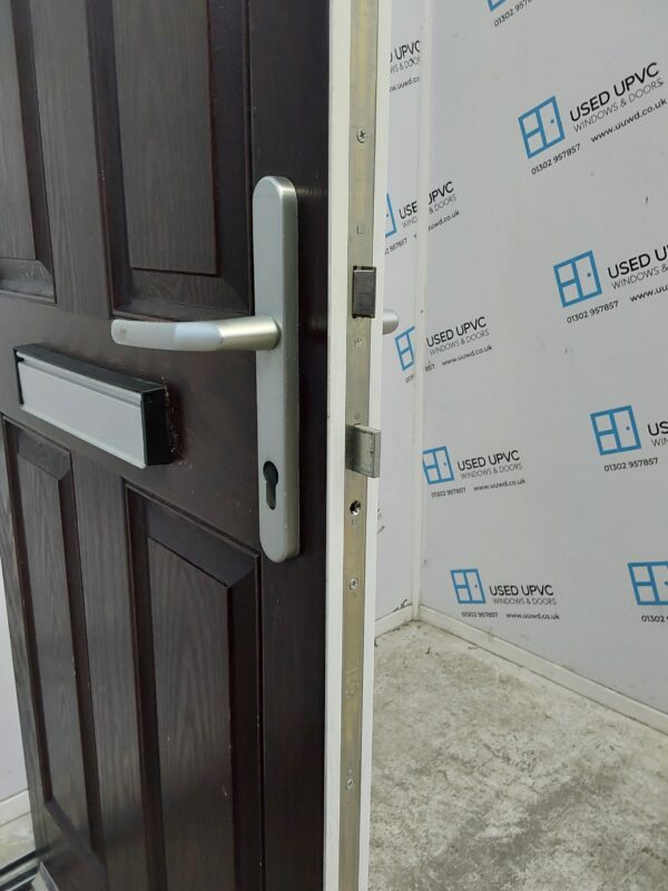 Used Brown Composite Front Door 815mm x 2070mm (Reduce To 2045mm) 0015 - Image 5