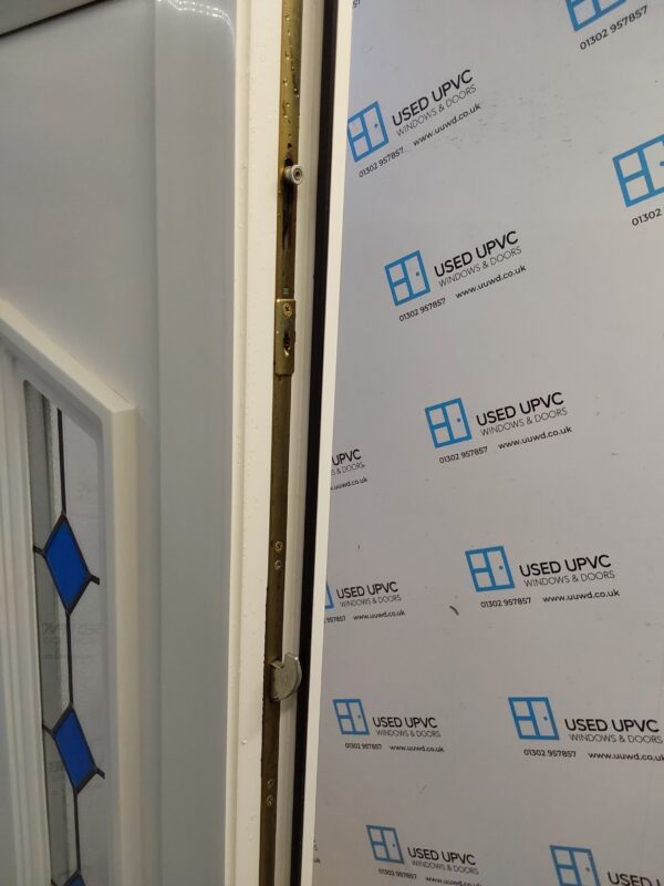 Used White Upvc Front Door 865mm x 2055mm 0023 - Image 4