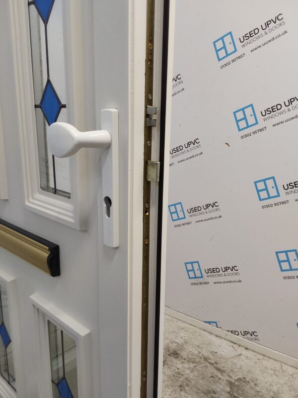 Used White Upvc Front Door 865mm x 2055mm 0023 - Image 5