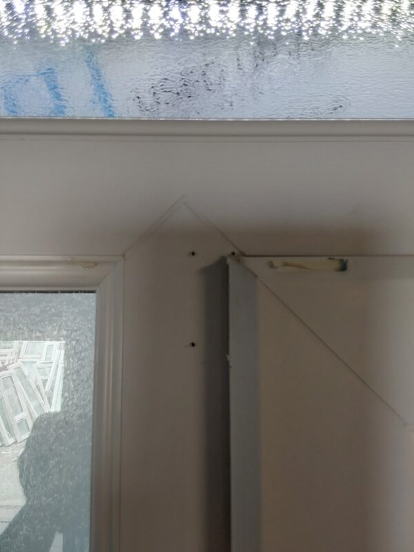 Used White Upvc Front Door With Side Panels And Toplight 1595mm x 2420mm (Reduce To 2395mm) DS028 - Image 7