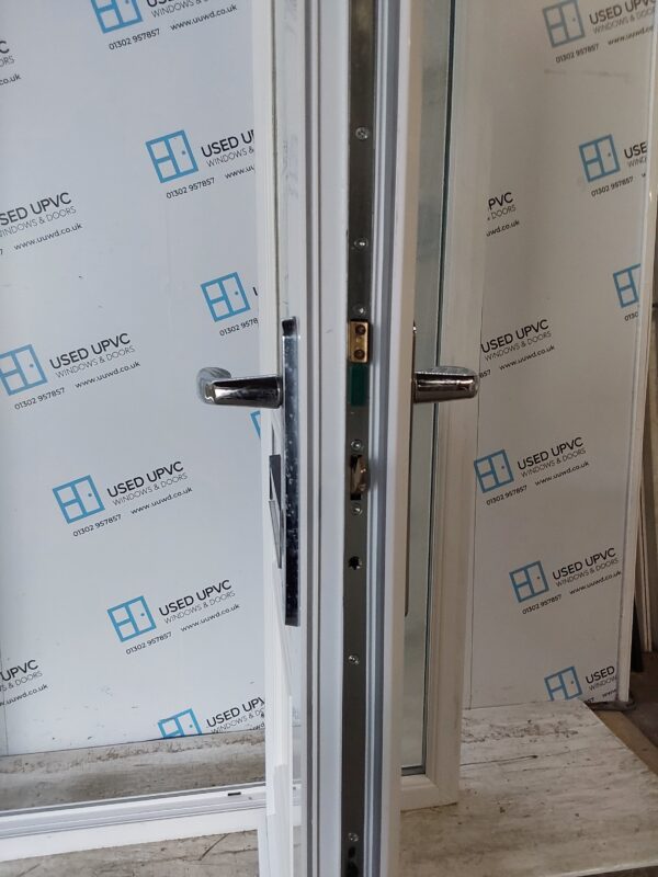 Used White Upvc Front Door With Side Panels And Toplight 1595mm x 2420mm (Reduce To 2395mm) DS028 - Image 5