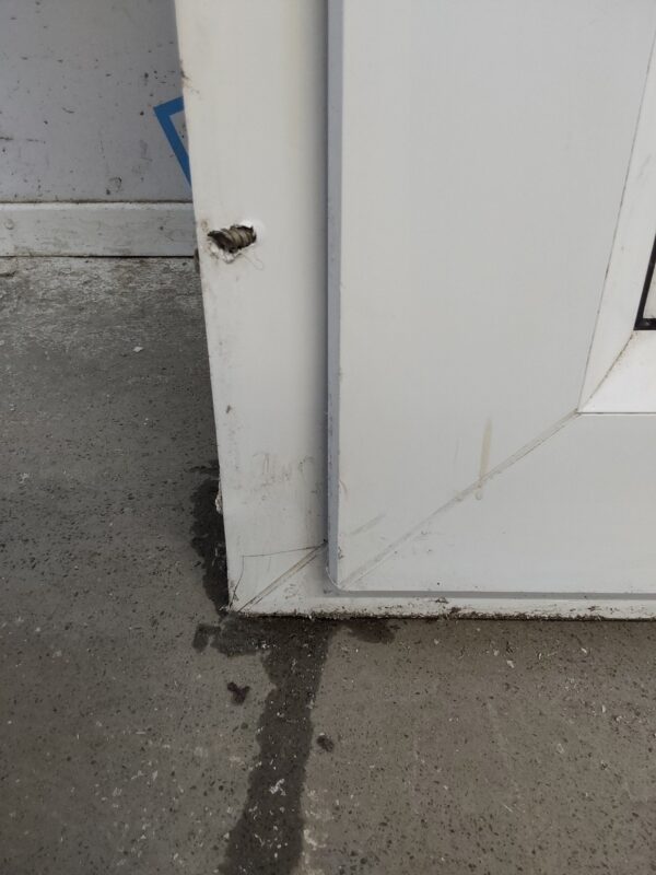 Used White Upvc Back Door 920mm x 2040mm (Reduce To 900mm) 0637 - Image 9