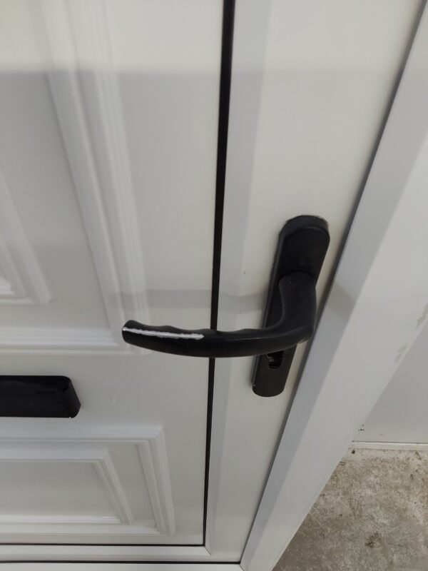 Used White Upvc Front Door 900mm x 2090mm 0636 - Image 7