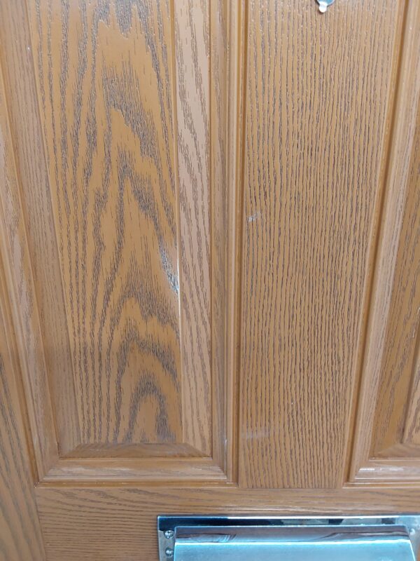 Used Oak Composite Front Door 905mm x 2025mm 0369 - Image 9