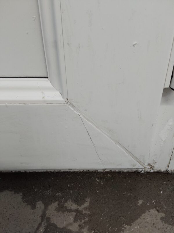 Used White Upvc Back Door 915mm x 2090mm (reduce to 900mm) 0764 - Image 4