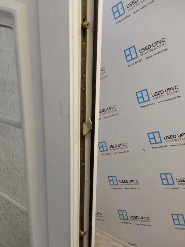 Used White Upvc Front Door 930mm x 2090mm (reduce to 850mm) 0399 - Image 4