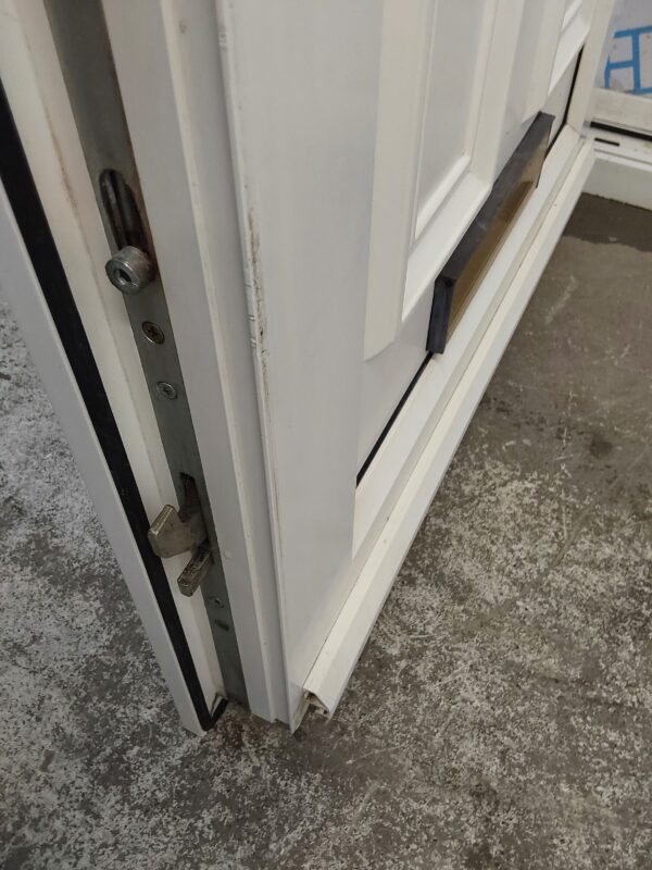 Used White Upvc Front Door 870mm x 2065mm 0775 - Image 8