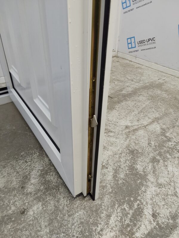 Used White Upvc Front Door 900mm x 2045mm (Reduce To 880mm) 0801 - Image 6