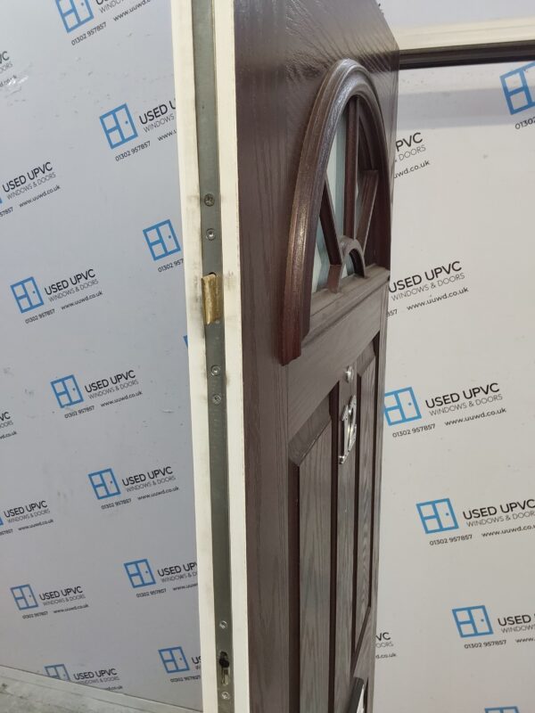 Used Brown Composite Front Door 895mm x 2035mm 0755 - Image 4