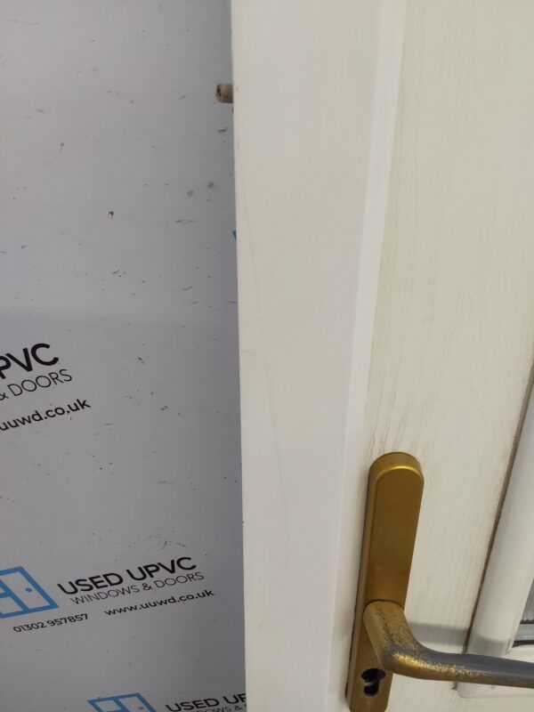 Used White Composite Front Door 935mm x 2080mm C6020 - Image 15