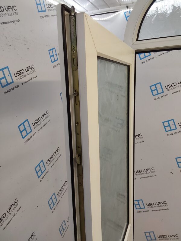 Used White Upvc Front Door And Arched Toplight 850mm x 2420mm 0575 - Image 4