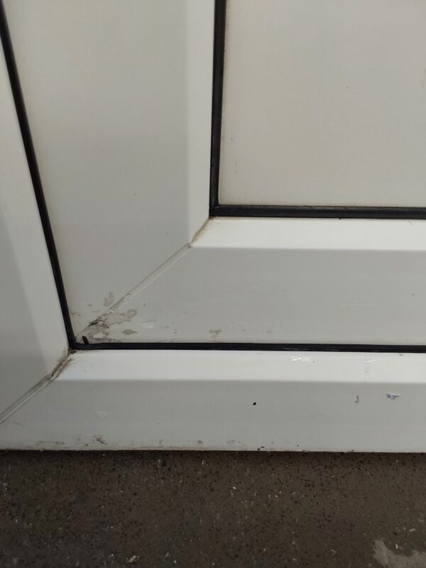 Used White Upvc Front Door 900mm x 2070mm C6059 - Image 9