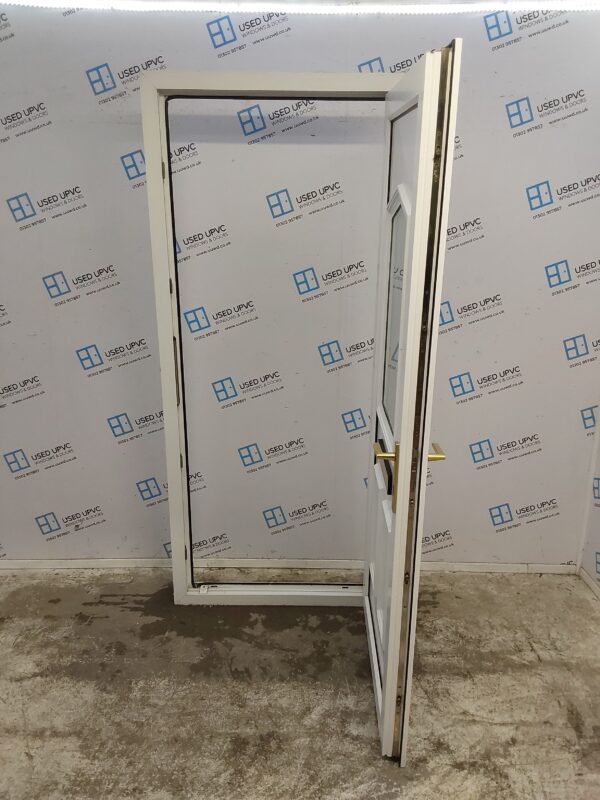 Used White Upvc Front Door 900mm x 2070mm C6059 - Image 3