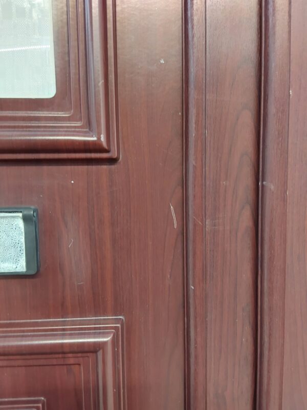 Used Rosewood Upvc Front Door 920mm x 2055mm (Reduce To 900mm) 0822 - Image 9