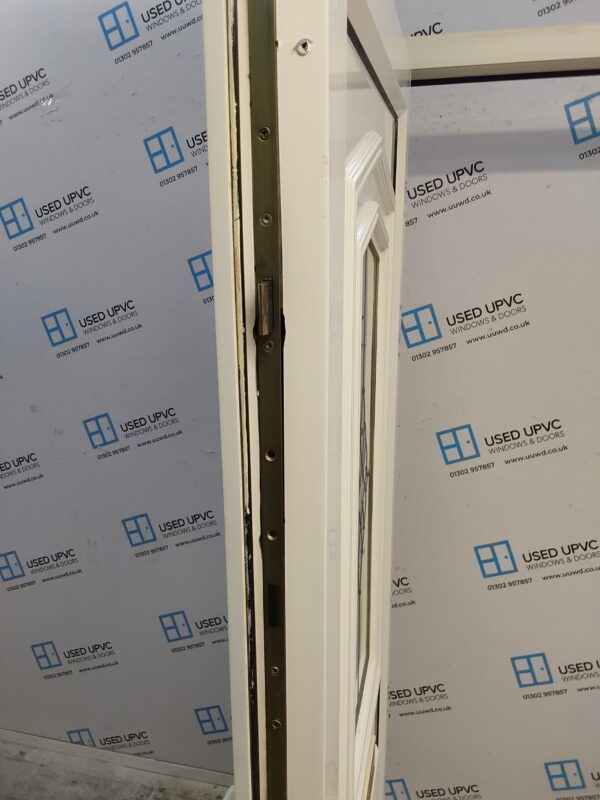 Used White Upvc Front Door 930mm x 2040mm (Reduce To 910mm) C6073 - Image 4