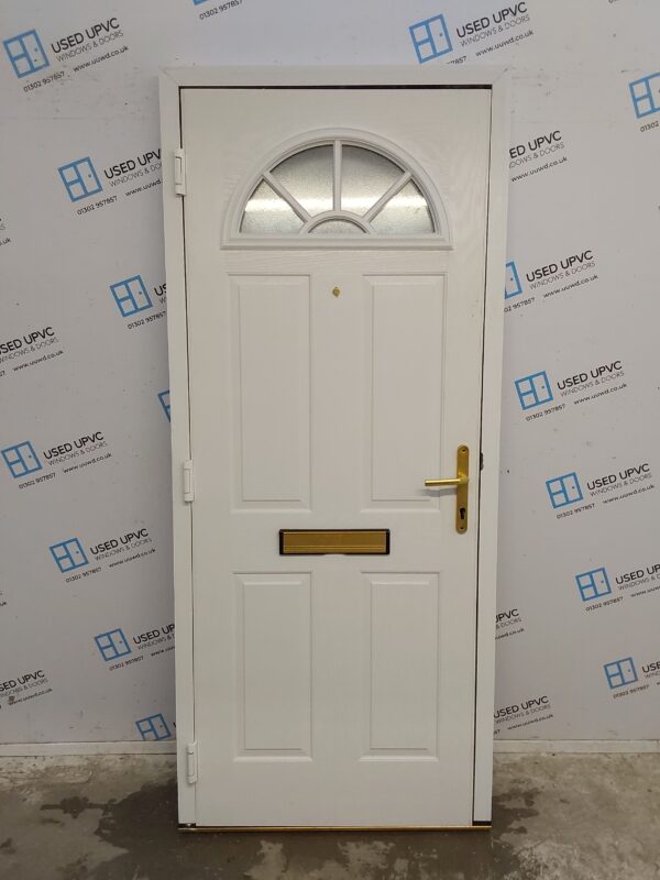 Used White Composite Front Door 895mm x 2085mm C7D002 - Image 2