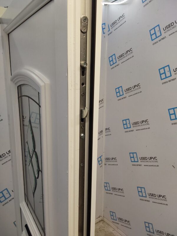 Used White Upvc Front Door 915mm x 2055mm (Reduce To 900mm) C7D022 - Image 4