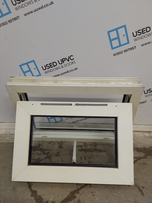 Used White Upvc Window 605mm x 415mm W0364 - Image 4