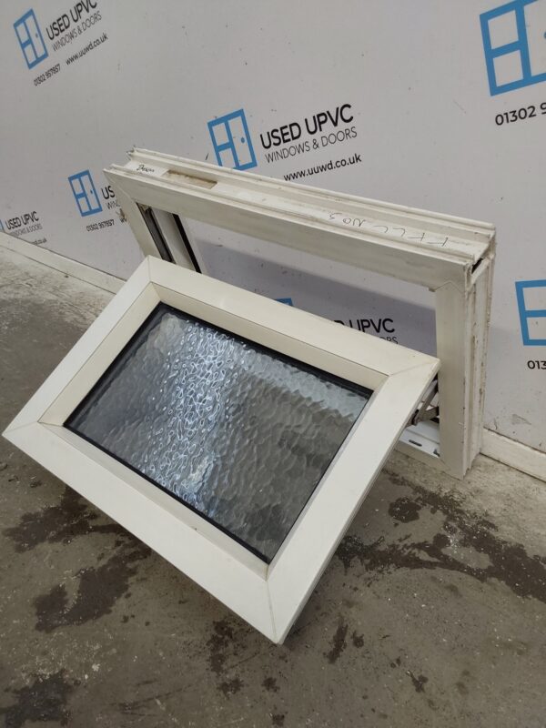 Used White Upvc Window 580mm x 420mm W0365 - Image 3
