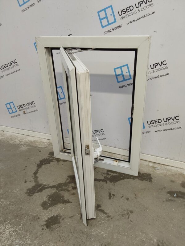 Used White Upvc Window 580mm x 780mm C4W057 - Image 3