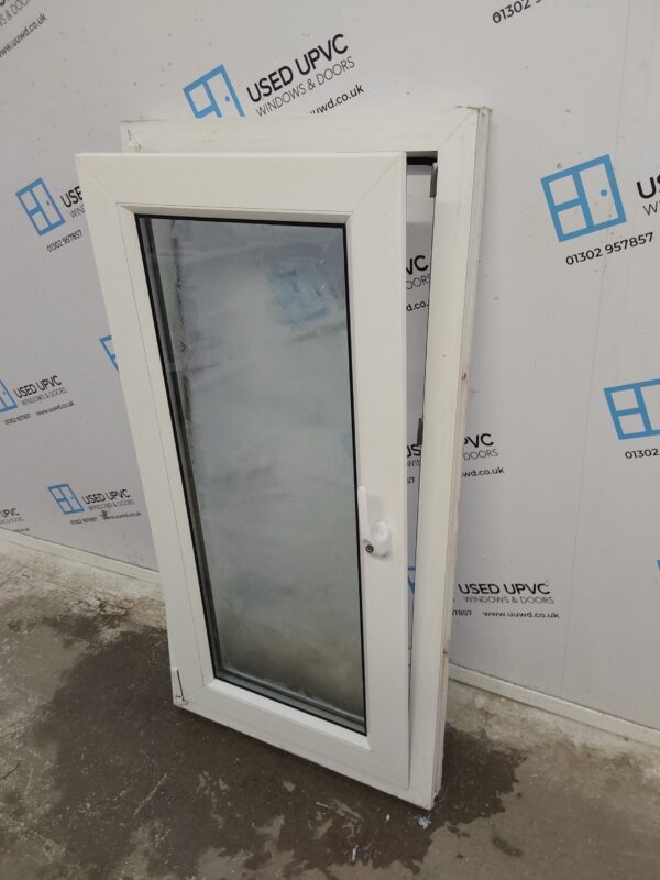 Used White Upvc Tilt And Turn Window 610mm x 1200mm C4W027 - Image 4