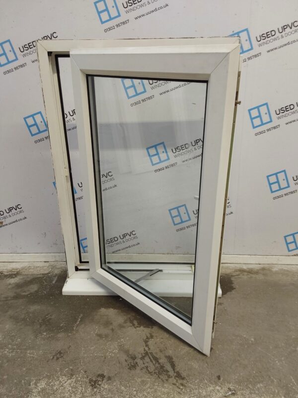 Used White Upvc Window 680mm x 1000mm W0338 - Image 4