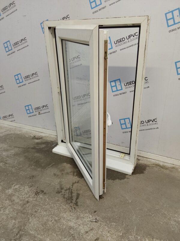 Used White Upvc Window 680mm x 1000mm W0338 - Image 3