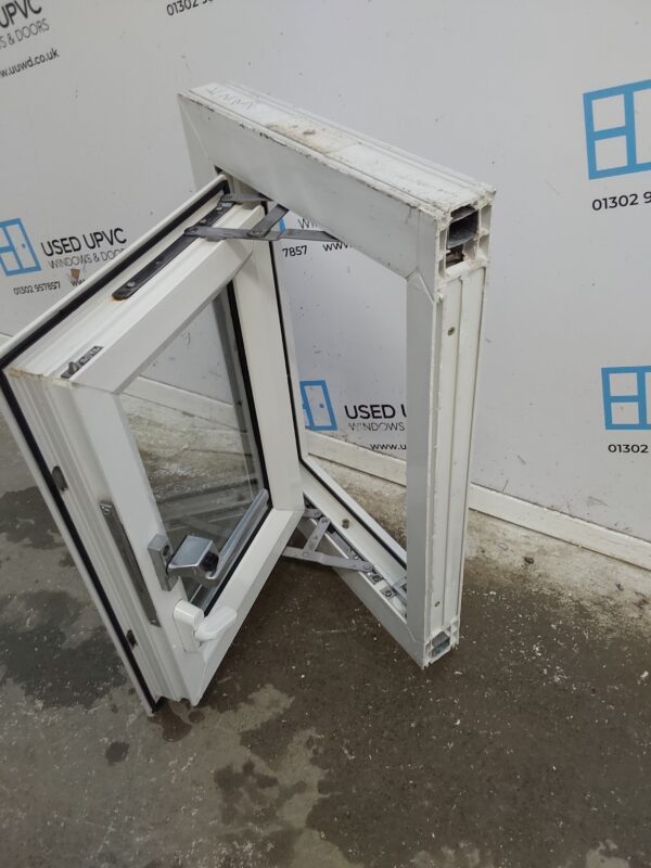 Used White Upvc Window 585mm x 420mm W0223 - Image 5