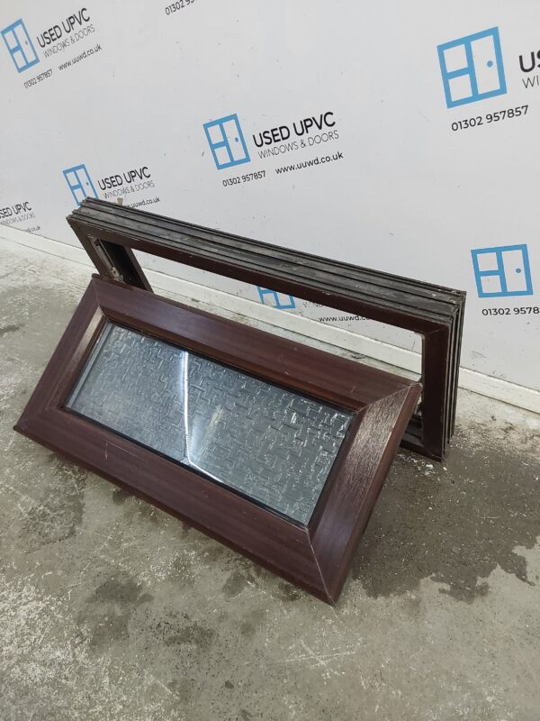 Used Woodgrain Upvc Window 695mm x 365mm W0250 - Image 4