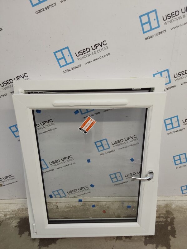 Brand New White Upvc Tilt And Turn Window 870mm x 1095mm LW0130 - Image 3